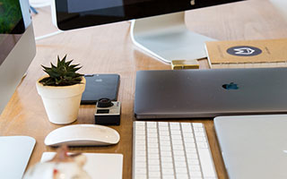 开云电子竞技-球队内部风波：某俱乐部管理层引发众怒，球队管理方案