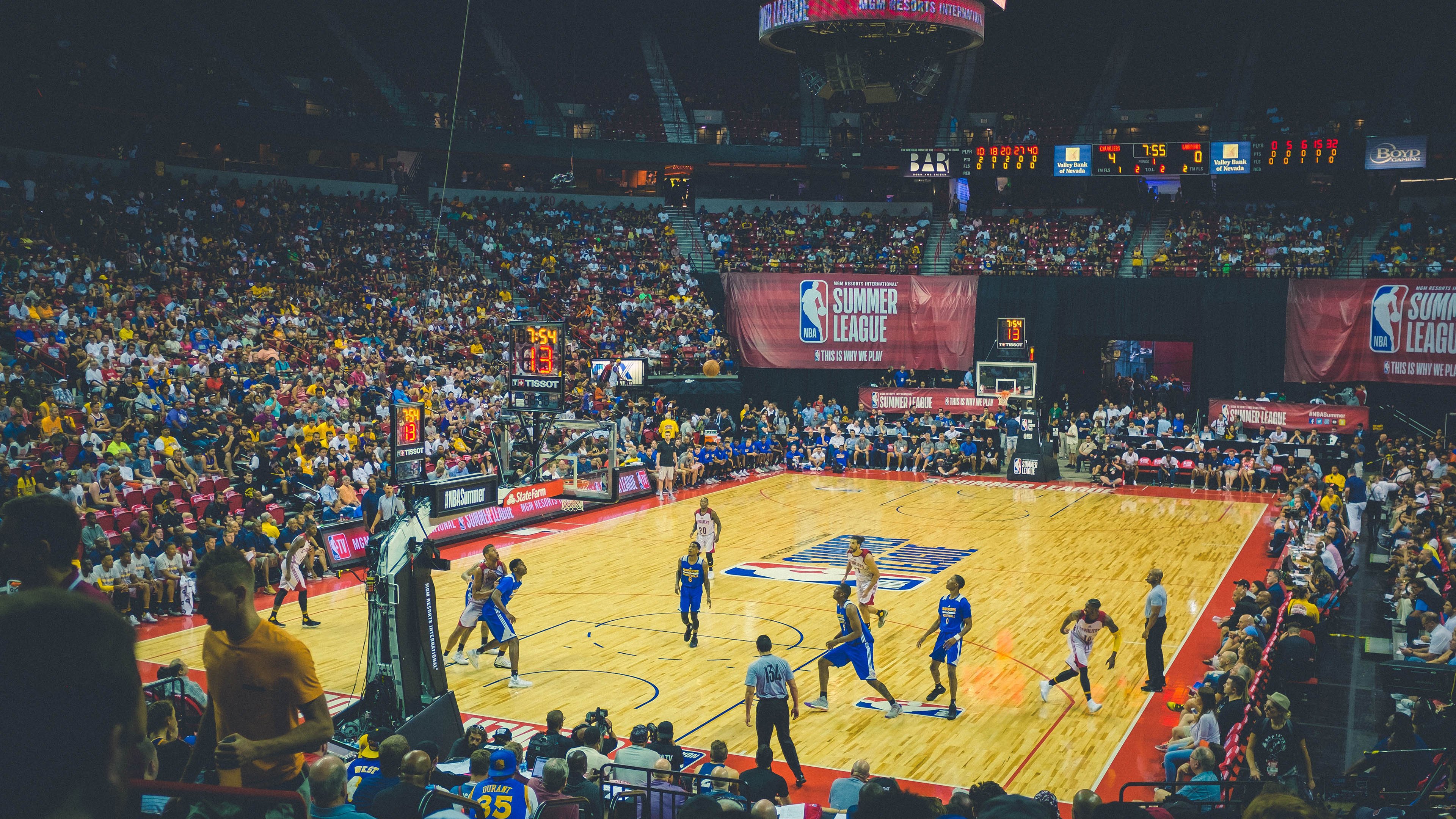 布鲁诺·卡博克洛成为NBA国际化象征，布洛克vs卡里