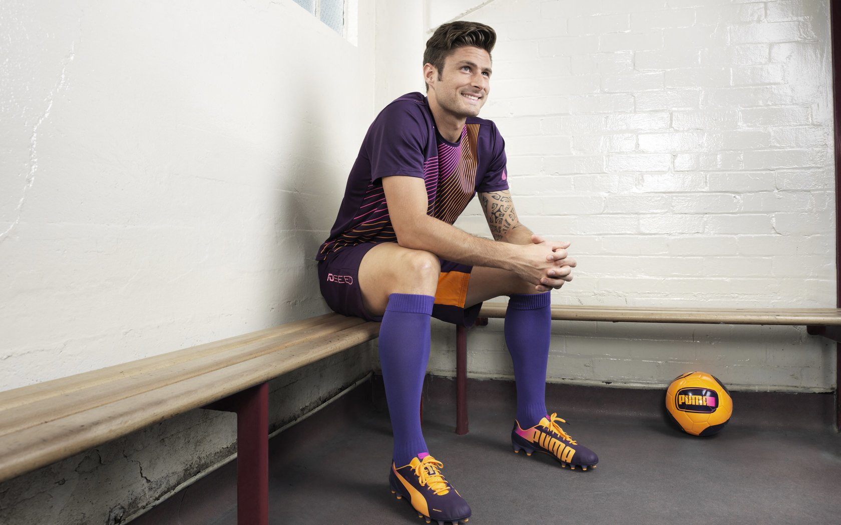 德甲激烈争夺:攻防兼备,惊喜不断,德甲争四