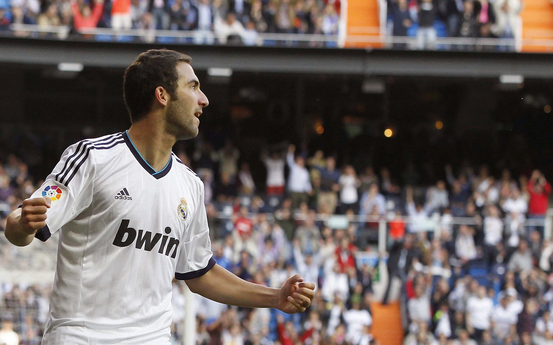 “意甲经典战役：激烈争夺欧战名额”，意甲战况